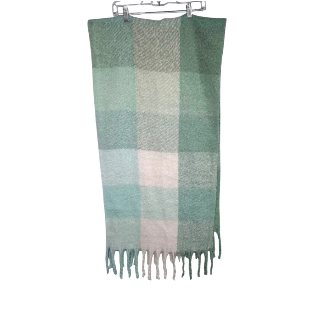 Steve Madden Blanket Scarf Shawl Wrap Sage Green Aqua Plaid and Fringe 20.5 x79